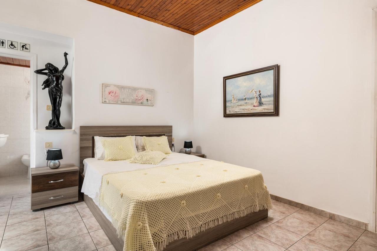 Karis Luxury Home La Canea Esterno foto